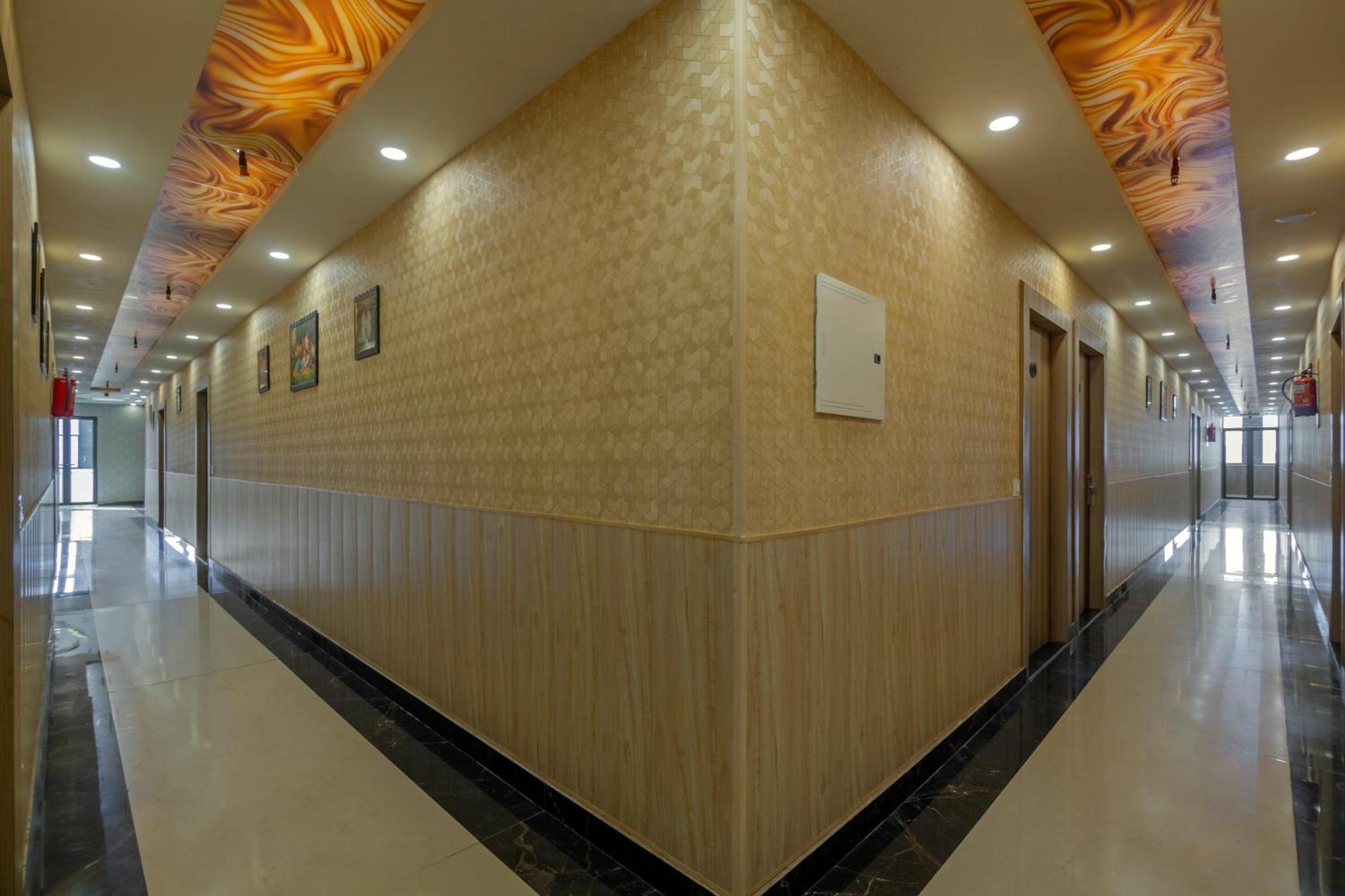 Shree Jee Hotel - Nit Faridabad Zewnętrze zdjęcie