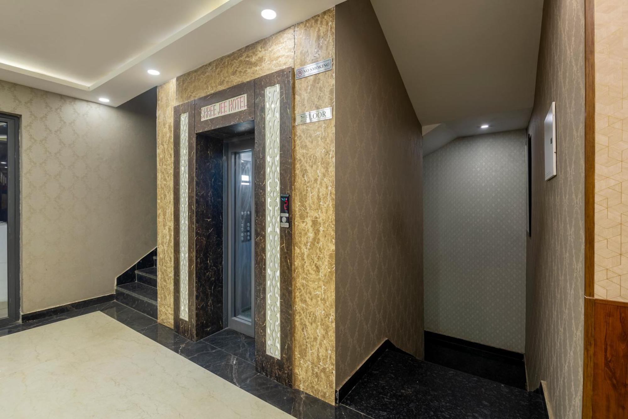 Shree Jee Hotel - Nit Faridabad Zewnętrze zdjęcie
